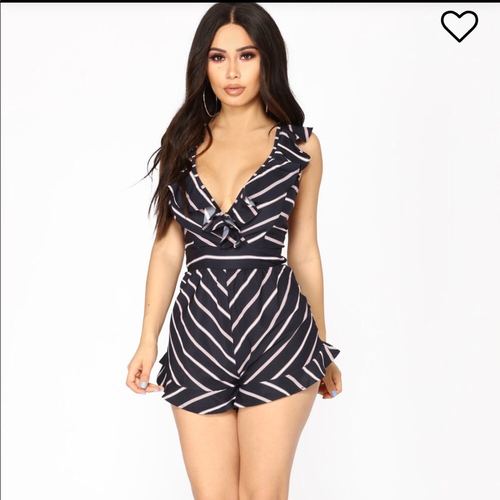 Super cute navy multicolored romper